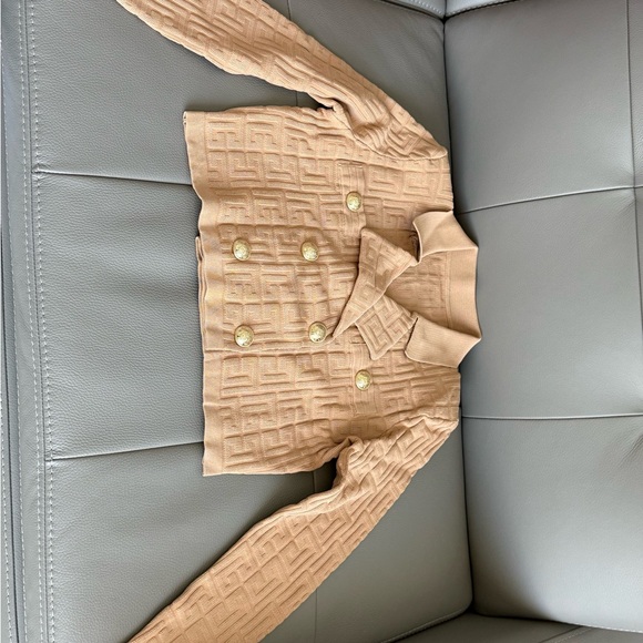 New Fashion Suit “Balmain” Comes with Matching Belt - sz Small in Beige or Black - Picture 3 of 9